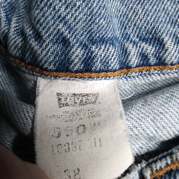 Vintage Levi's 550 Loose Fit Orange Tab Blue Denim Jean Shorts - Picture 6 of 6